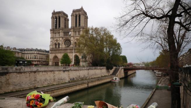 El incendio que ha devastado la catedral de Notre Dame en París ya ha sido controlado.