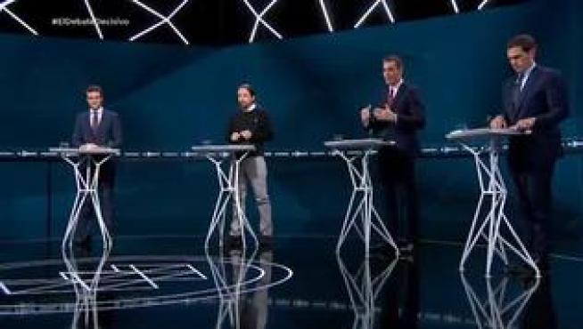 Los candidatos a presidir el Gobierno de España se enfrentaron el martes en el último debate electoral y encaran la recta final de la campaña