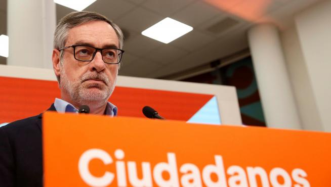 El secretario de Organización de Cs, José Manuel Villegas, en rueda de prensa ofrecida tras el cierre de los colegios electorales