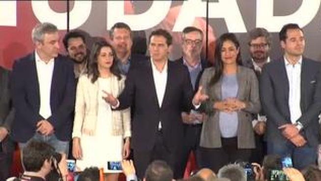 El presidente de Ciudadanos celebra los 57 escaños obtenidos en los comicios