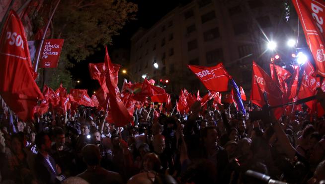 Celebración electoral de la victoria del PSOE.
