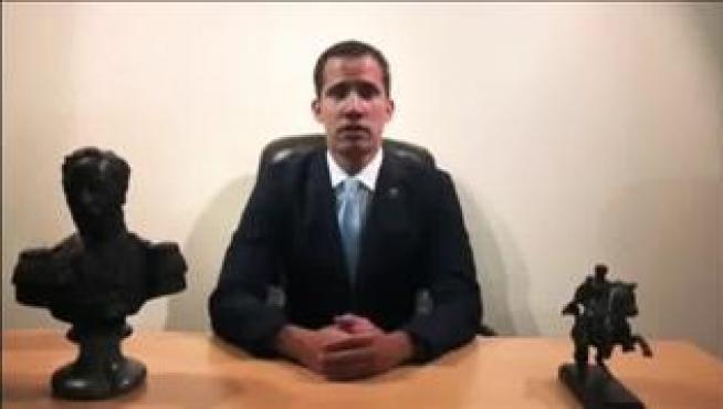 "En Venezuela no hay posibilidad de un golpe de estado, a menos que me quieran apresar a mí", explica el autoproclamado presidente en un video difundido por las redes sociales