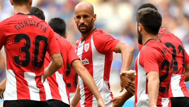 Duisburg (Germany), 28/07/2018.- Bilbao's Mikel Rico (C) celebrates with his team mates after scoring the 1-0 lead during the 'Cup of Traditions' international friendly match between MSV Duisburg and Athletic Club Bilbao, in Duisburg, Germany, 28 July 2018. (Futbol, Amistoso, Alemania) EFE/EPA/SASCHA STEINBACH MSV Duisburg vs Athletic Club Bilbao