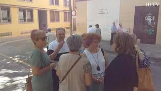 Tras la última pelea ocurrida este lunes en el barrio de la Magdalena de Zaragoza, los vecinos aseguran estar "hartos" de esta situación y piden a "las instituciones" medidas y soluciones en firme