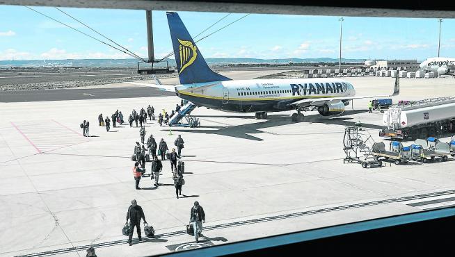 Ryanair ha retomado los vuelos de verano entre Zaragoza y París.