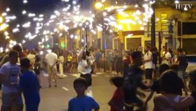 Los Diaples animaron la velada en las calles de la magdalena