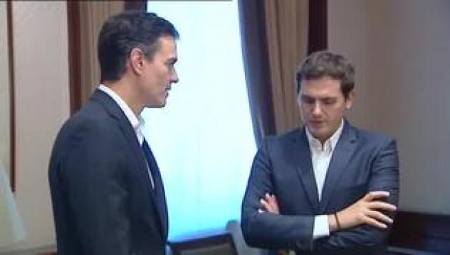 Las dimisiones de los diputados de Ciudadanos Toni Roldán y Juan Vázquez y el abandono de la dirección nacional del eurodiputado Javier Nart se han producido en el mismo día, evidenciando la crisis que existe dentro del partido.