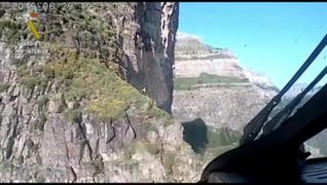 Sufrió una caída vertical y se lesionó el hombro