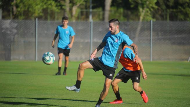 Miguelón ha realizado este jueves por la tarde su primer entrenamiento con la SD Huesca.