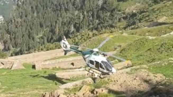 Imagen del laborioso rescate realizado en Canfranc.