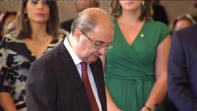 El socialista ha sido investido presidente este sábado en el parlamento aragonés