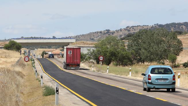 Obras carretera N-211 a la altura de Pozuel del Campo/12-08-19/foto:Javier Escriche [[[FOTOGRAFOS]]]