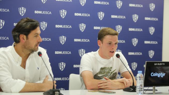 Rubén García y Sergio Gómez, en la presentación del jugador.
