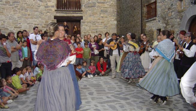 Imagen de archivo de las fiestas patronales en El Pueyo de Jaca.