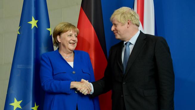 La canciller alemana, Angela Merkel, y el primer ministro británico, Boris Johnson.