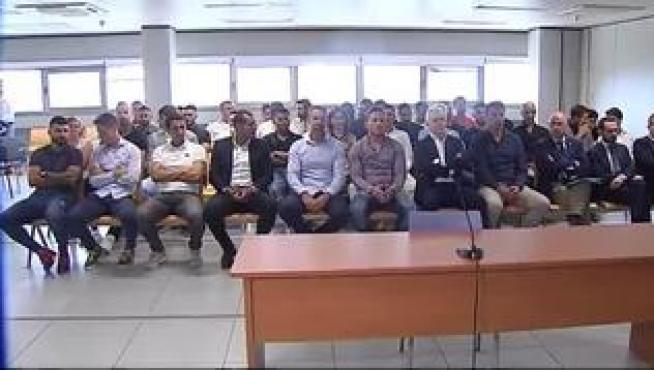 Arranca el primer gran juicio al fútbol español. La Ciudad de la Justicia de valencia acoge este martes el juicio por el presunto amaño del partido que disputaron el Levante UD y el Zaragoza en 2011. Se trata del primer juicio en la que se juzga a jugadores y directivos de diversas entidades por corrupción deportiva.