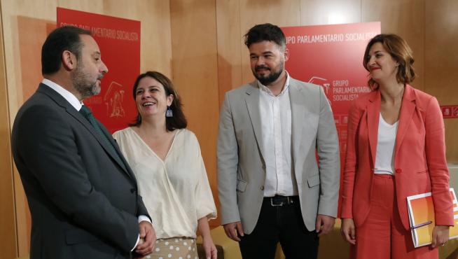 Representantes de ERC y PSOE se han reunido este miércoles en el Congreso.