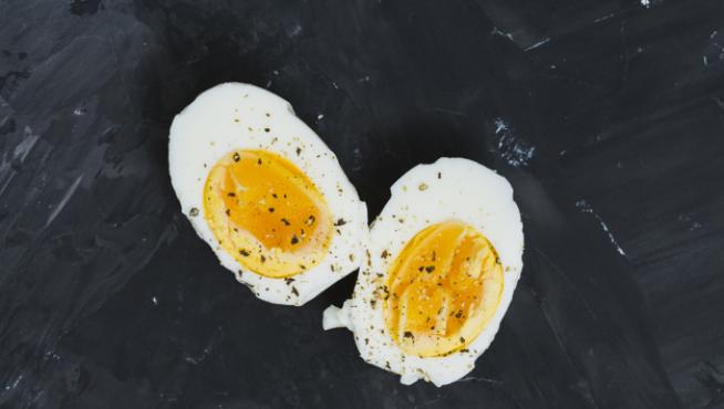 Cómo hacer un huevo duro perfecto: el único método para conseguirlo