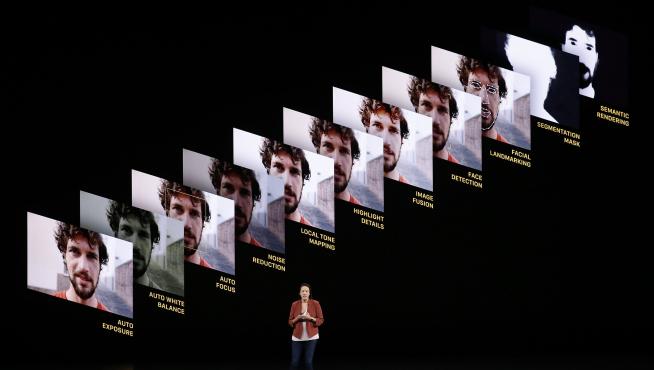 Cupertino (United States), 10/09/2019.- Apple Vice President of worldwide iPod, iPhone, and iOS product marketing Greg Joswiak speaks during the Apple Special Event in the Steve Jobs Theater at Apple Park in Cupertino, California, USA, 10 September 2019. (Estados Unidos) EFE/EPA/JOHN G. MABANGLO Apple Special event at Apple Park