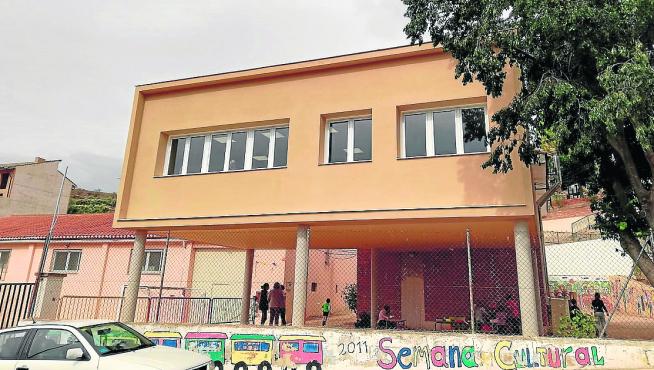 La ampliación del colegio de Lledó, en primer término, al arrancar el curso.