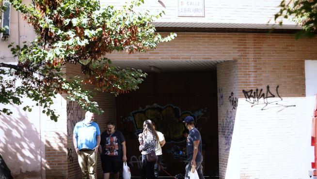 Una imagen de la calle Sierra Purroy, en el barrio de Torrero, donde ha aparecido el cadáver de un hombre.