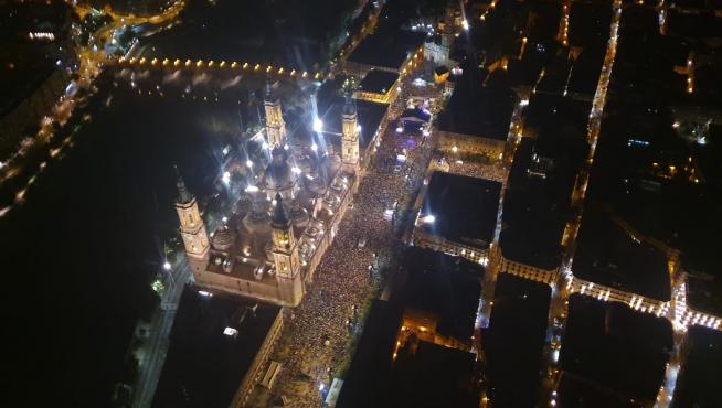 El pregón de las fiestas del Pilar congregó a más de 26.000 personas
