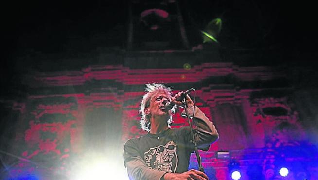 Kabezabolo, en la plaza del Justicia