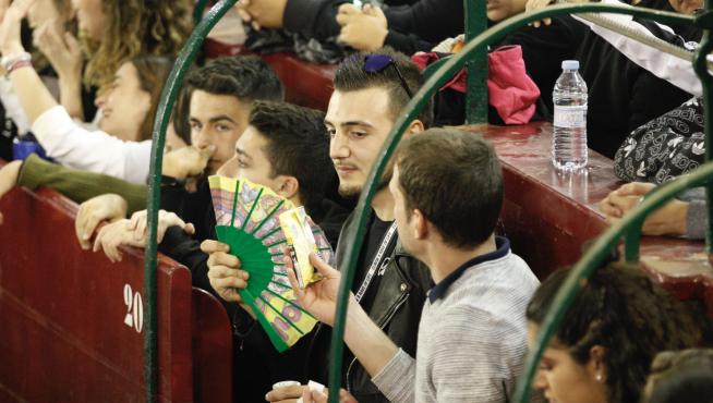 Lleno para despedir las vaquillas de las Fiestas del Pilar 2019