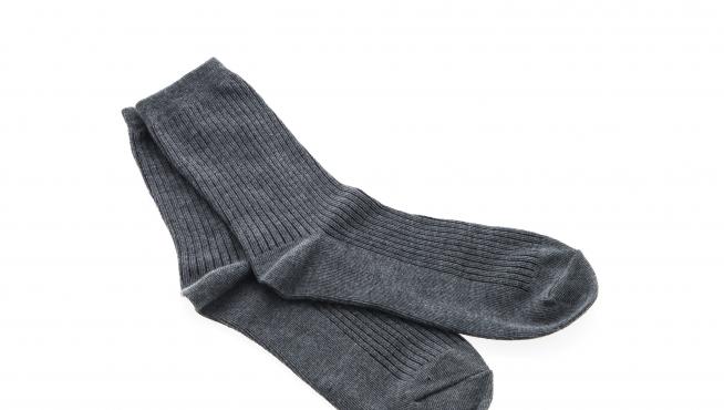 El color de los calcetines será según el del traje.