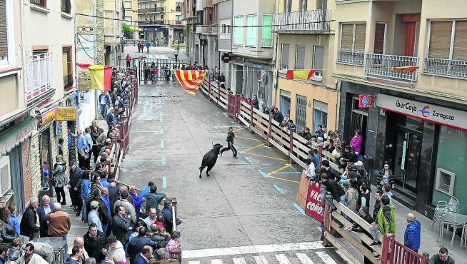 Imagen de archivo de un festejo durante las fiestas de San Miguel en la calle Germán.