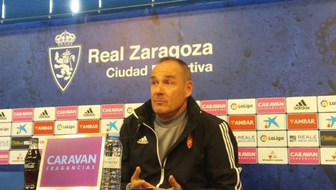 Víctor Fernández, durante la rueda de prensa de este viernes previa al partido de Almería.