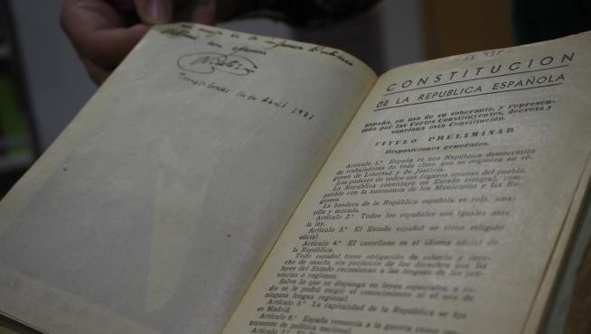 Ejemplar de la Constitución de 1931 que se conserva en la biblioteca de la Facultad de Derecho de la Universidad de Zaragoza.