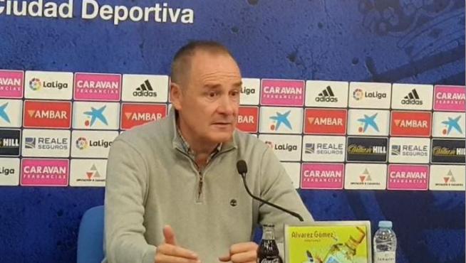 Víctor Fernández, a primera hora de la tarde de este viernes en su rueda de prensa previa al viaje a La Coruña.