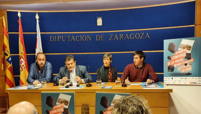 Jesús López, Pedro Feliciano, Marta Azagra y Ángel Bonel durante la presentación este martes.