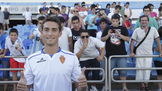 Lucas Porcar, durante su presentación con el Real Zaragoza.