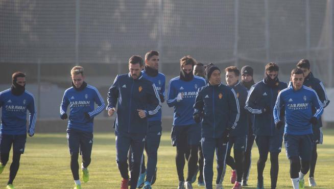 Entrenamiento reciente del Real Zaragoza en la Ciudad Deportiva.