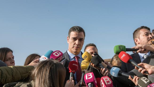 Pedro Sánchez, este miércoles, en su visita a las zonas afectadas por la borrasca Gloria en Mallorca