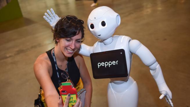 Pepper es el primer robot emocional comercial.
