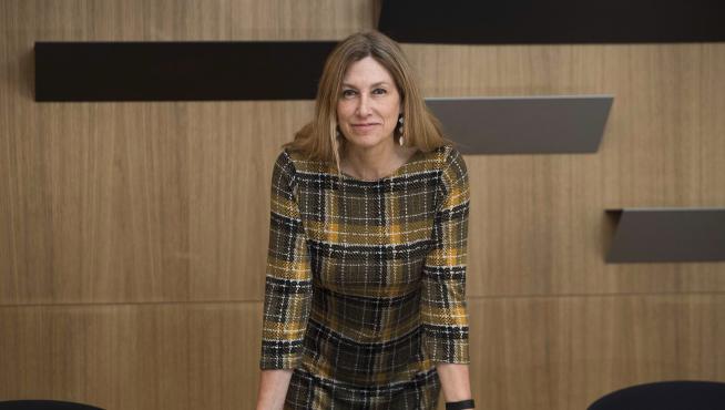 Ángela Loeches inauguró en Caixafórum el ciclo de conferencias ‘La lógica del amor’.