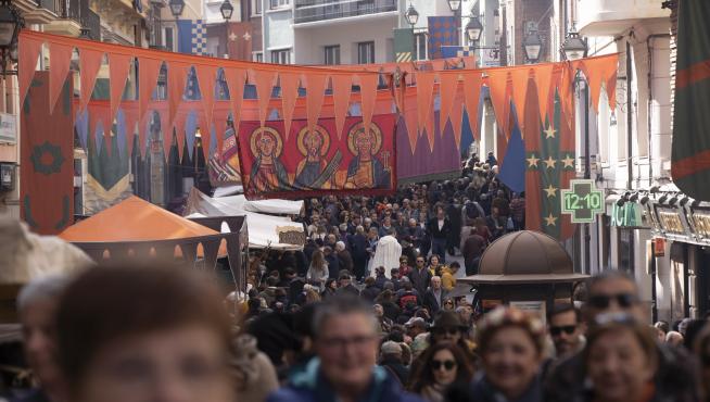 Ambiente en la calle en la fiesta de las bodas de isabel de segura en Teruel. Foto Antonio Garcia/bykofoto. 22/02/20 [[[FOTOGRAFOS]]]