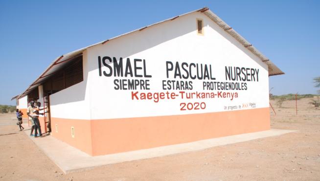 La Fundación Vipeika ha inaugurado el centro Ismael Pascual Nursery, ubicado en Turkana (Kenia), donde 150 alumnos de entre 3 y 7 años ya reciben nutrición y educación.