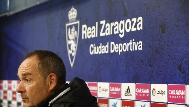 Víctor Fernández, en la rueda de prensa de este viernes antes del partido de Málaga.