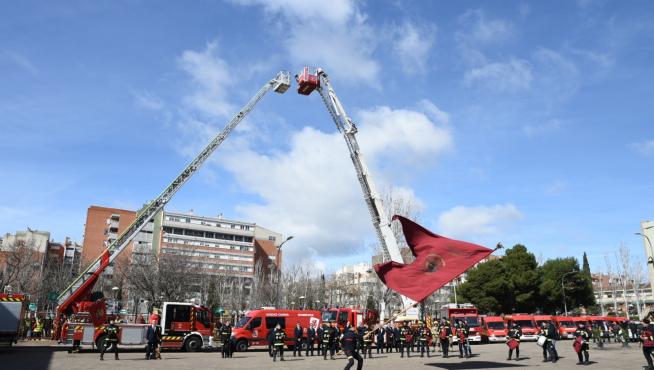 Acto de la celebración de la festividad de San Juan de Dios, patrón de los Bomberos, en Zaragoza