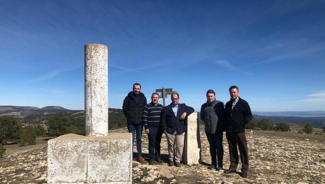 Los alcaldes de Veguillas de la Sierra, Salvacañete y Castielfabib pretenden poner en valor su historia.