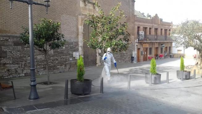 El Ayuntamiento de San Esteban de Litera ha comenzado a desinfectar