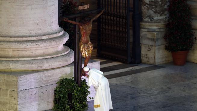 Pope Francis extraordinary Urbi et Orbi blessing during the coronavirus crisis