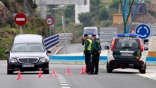 Controles de movilidad de la Guardia Civilen Algeciras (Cádiz)