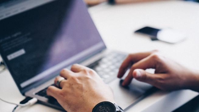 IAF ha puesto en marcha el programa ‘+ Cerca’ para empresas, autónomos y emprendedores.