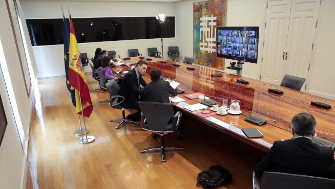 Videoconferencia del Gobierno con los presidentes autonómicos.