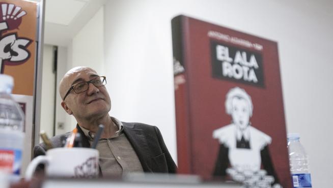 Antonio Altarriba habla de reclusión, cómics y erotismo.